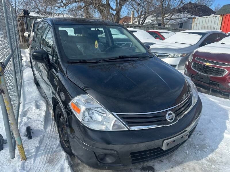 2011 NISSAN VERSA AUTOMATIC NEW SAFETY CLEAN TITLE LOW KM