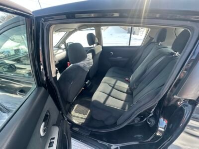 2011 NISSAN VERSA AUTOMATIC NEW SAFETY CLEAN TITLE LOW KM