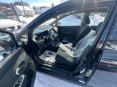 2011 NISSAN VERSA AUTOMATIC NEW SAFETY CLEAN TITLE LOW KM