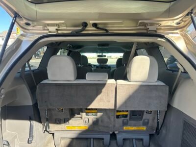 2011 Toyota Sienna LE NEW SAFETY CLEAN TITLE 8 PASSENGER