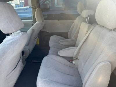 2011 Toyota Sienna LE NEW SAFETY CLEAN TITLE 8 PASSENGER