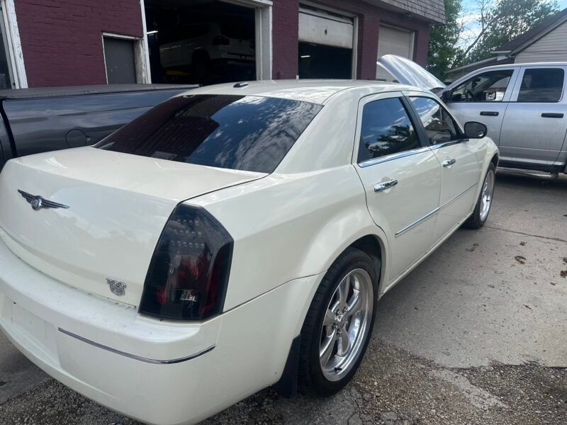 2010 Chrysler 300 Touring SEDAN NEW SAFETY CLEAN TITLE