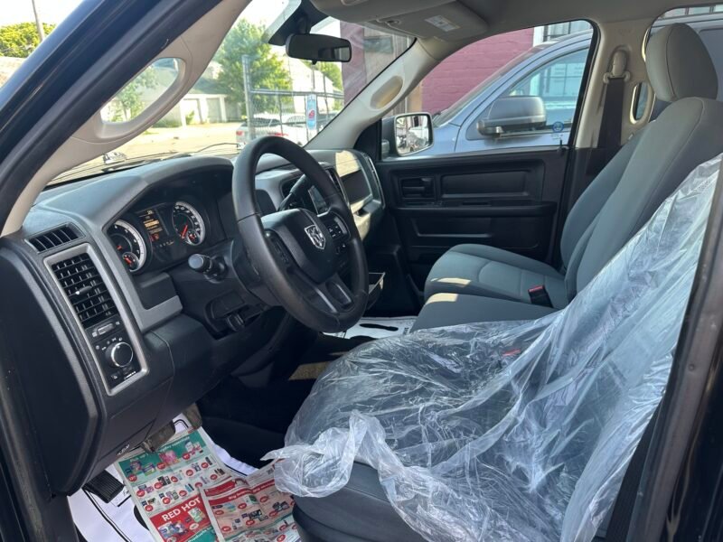 2013 Ram 1500 ST NEW SAFETY CLEAN TITLE LOW KM