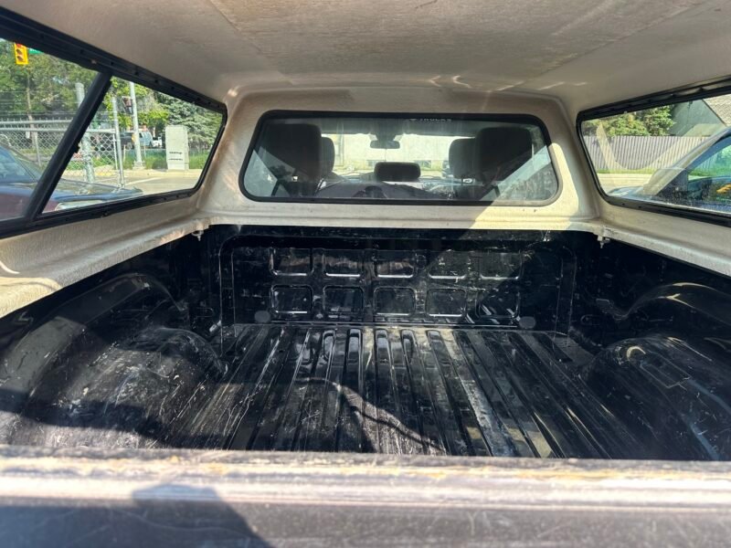 2013 Ram 1500 ST NEW SAFETY CLEAN TITLE LOW KM