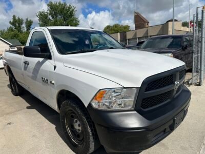2013 Ram 1500 ST NEW SAFETY CLEAN TITLE LOW KM