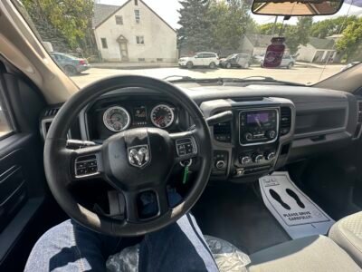 2013 Ram 1500 ST NEW SAFETY CLEAN TITLE LOW KM