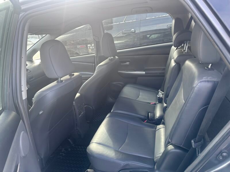 2014 Toyota Prius v Touring LEATHER/SUNROOF/NAVIGATION