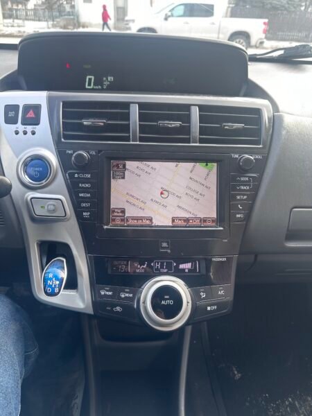 2014 Toyota Prius v Touring LEATHER/SUNROOF/NAVIGATION
