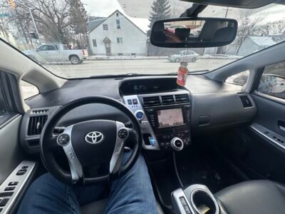 2014 Toyota Prius v Touring LEATHER/SUNROOF/NAVIGATION