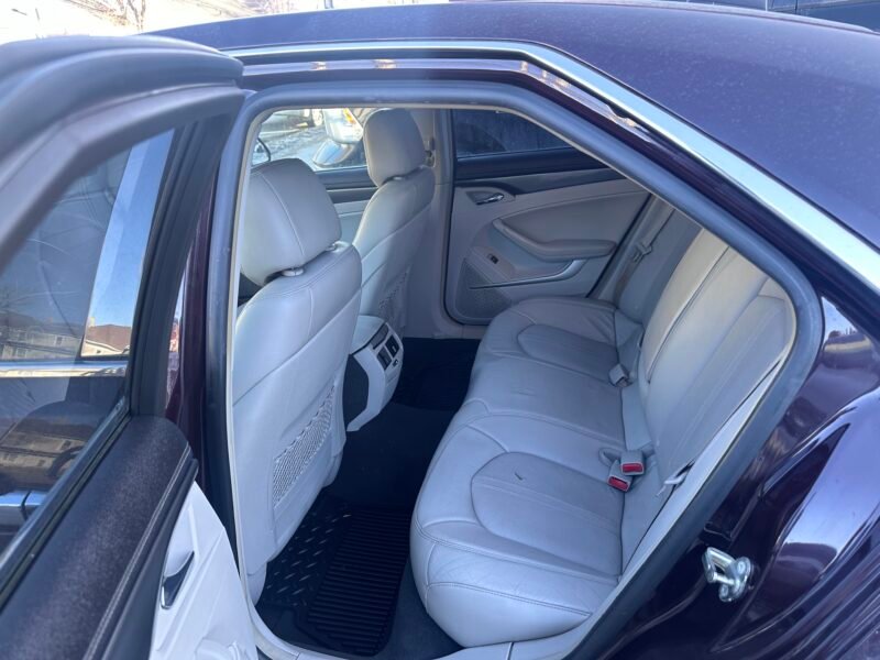 2010 Cadillac CTS Sedan Luxury AWD NEW SAFETY CLEAN TITLE