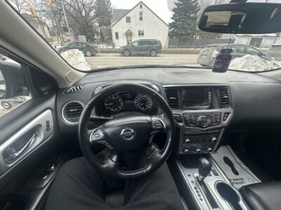 2019 Nissan Pathfinder SL NEW SAFETY CLEAN TITLE 7 PASSENGERS