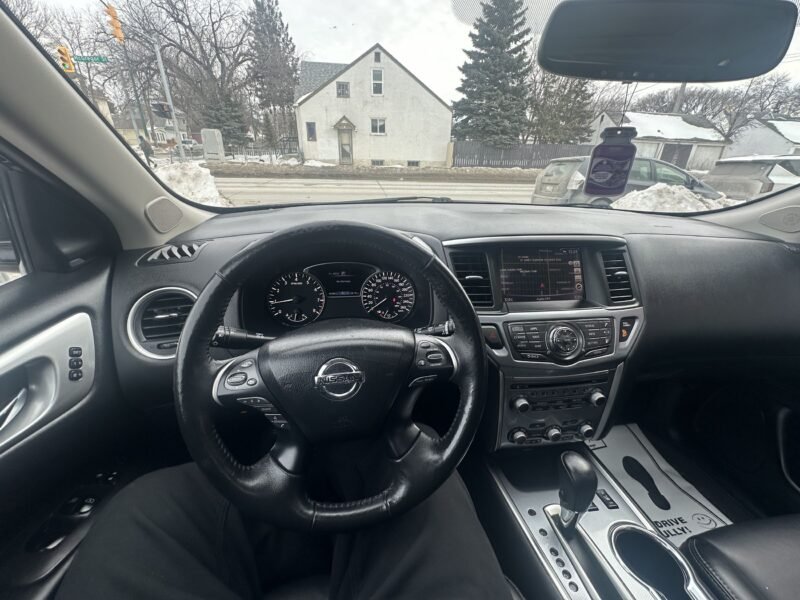 2019 Nissan Pathfinder SL NEW SAFETY CLEAN TITLE 7 PASSENGERS