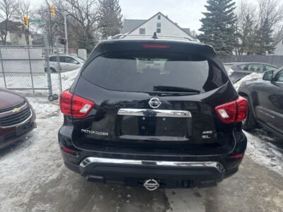 2019 Nissan Pathfinder SL NEW SAFETY CLEAN TITLE 7 PASSENGERS
